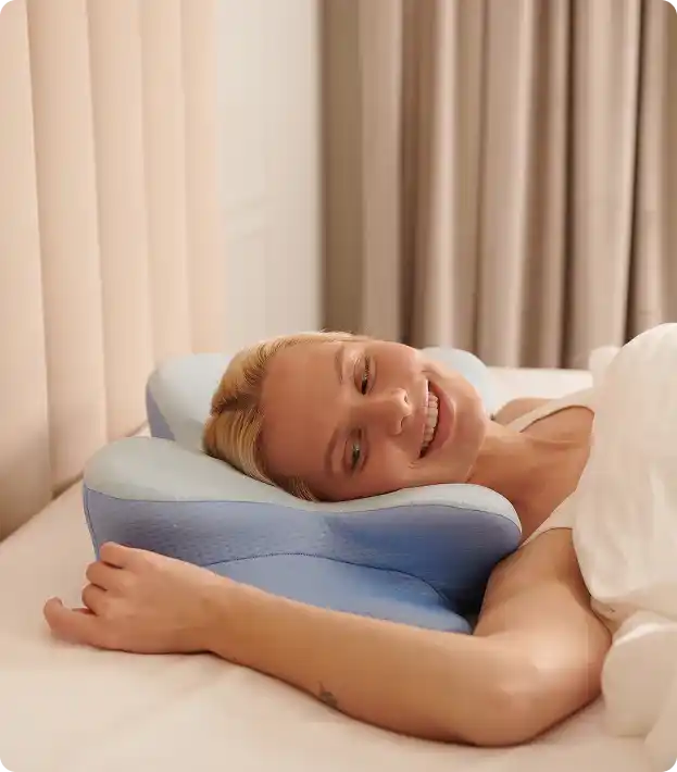 Derila Ergo Pillow &mdash; Model Using Butterfly Ergonomic Design for Neck Support
